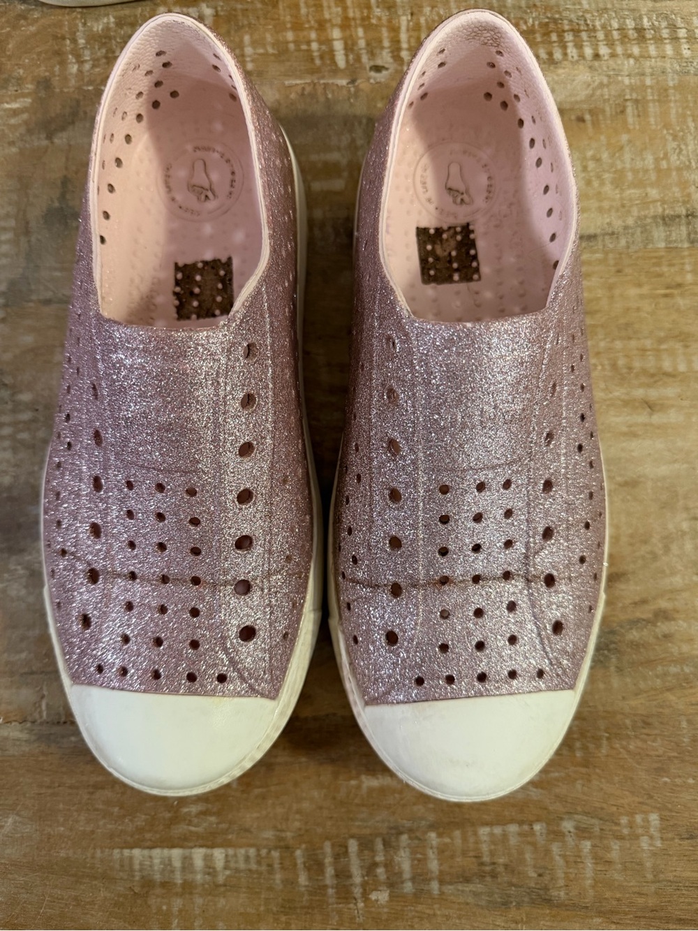Girls glitter pink native size J5